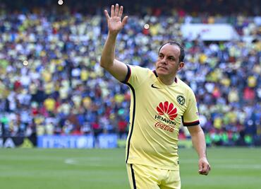 Hasta yo ya quiero que Cruz Azul sea campeón: Cuauhtémoc Blanco