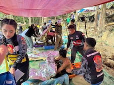 Rescatan a 4 hombres que estaban atrapados en una cueva en Laos; buscan a 2 que siguen desaparecidos