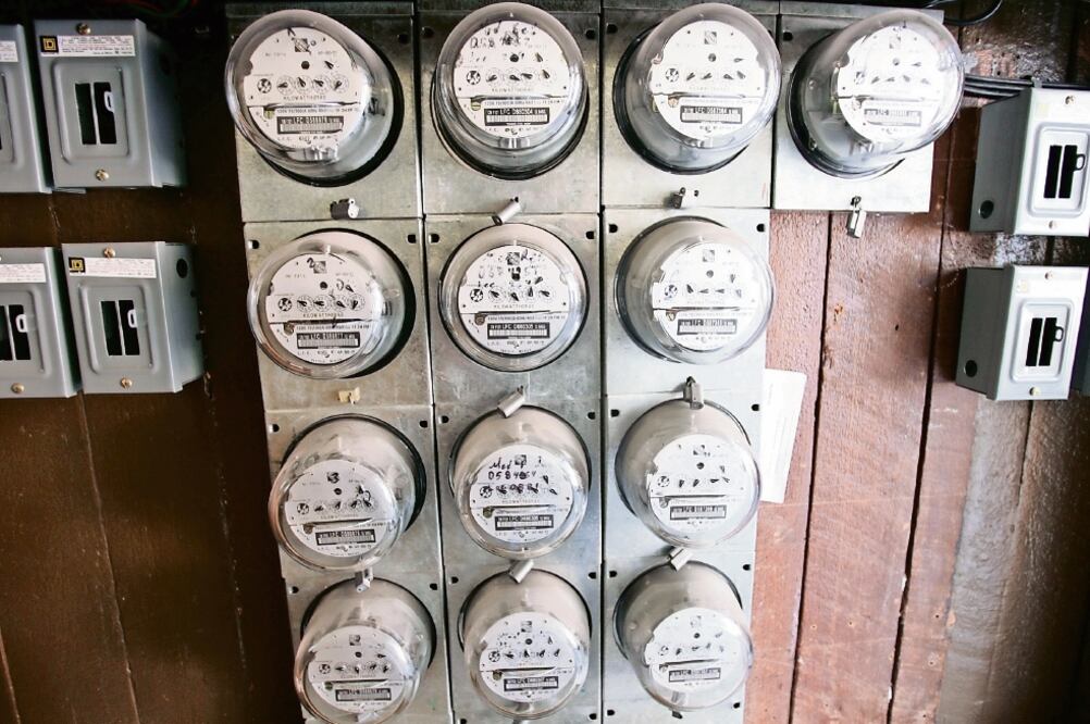 Constante. La CFE precisó que las tarifas de uso doméstico de bajo consumo acumulan 28 meses sin incrementos (ARCHIVO EL UNIVERSAL)