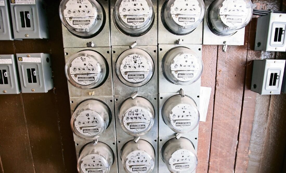 Constante. La CFE precisó que las tarifas de uso doméstico de bajo consumo acumulan 28 meses sin incrementos (ARCHIVO EL UNIVERSAL)