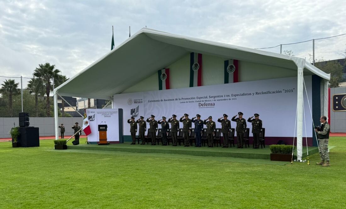 Además, en los diversos mandos territoriales se realizaron ceremonias de ascenso para reconocer el esfuerzo y dedicación del personal militar. Foto: Especial