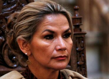 Jeanine Áñez, expresidenta de Bolivia, sale de prisión tras anulación de su condena