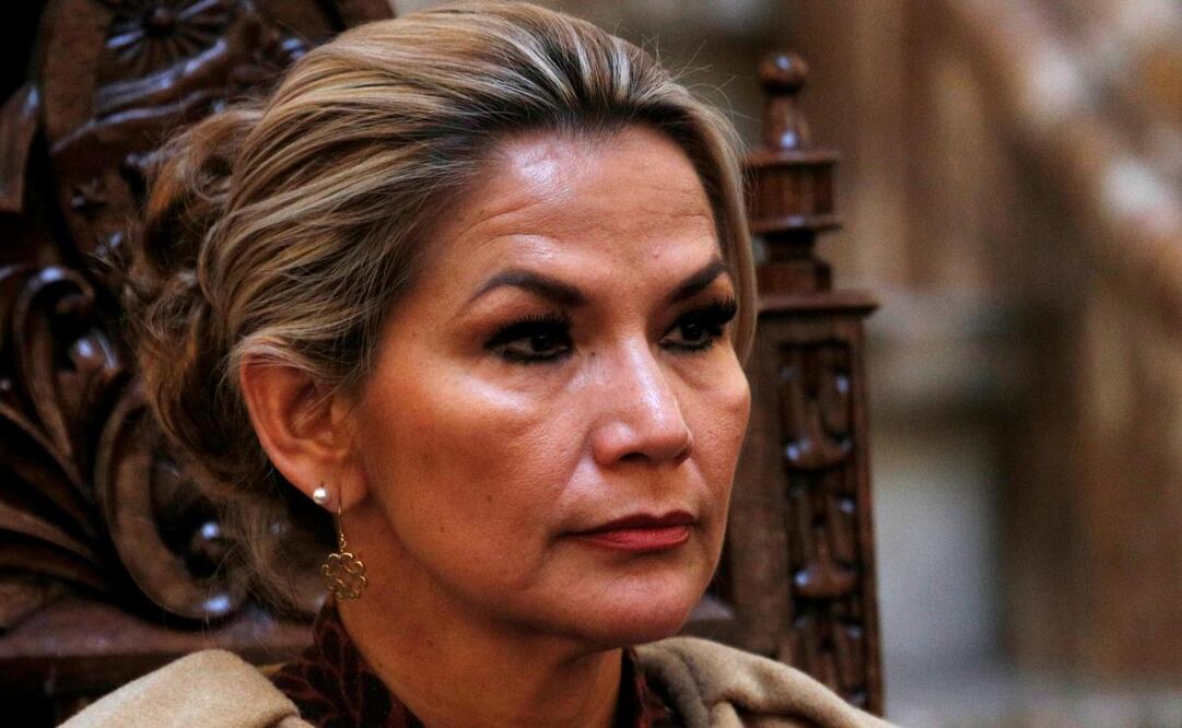Jeanine Áñez, expresidenta interina de Bolivia, durante una ceremonia en el Palacio Presidencial el 25 de noviembre de 2019, en La Paz, Bolivia. Foto: AP