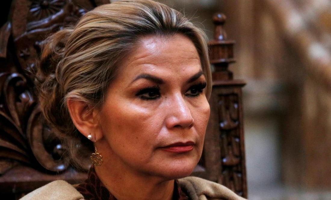 Jeanine Áñez, expresidenta interina de Bolivia, durante una ceremonia en el Palacio Presidencial el 25 de noviembre de 2019, en La Paz, Bolivia. Foto: AP