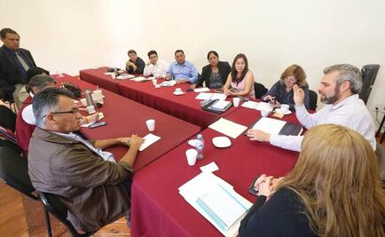 Diputados de Morena piden a magisterio michoacano liberar vías del tren y regresar a clases