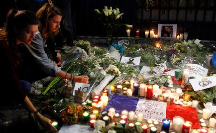 Recuerdan a víctimas en embajada francesa en México