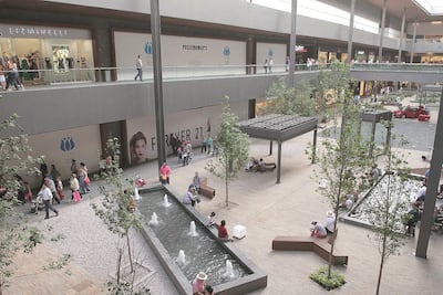 Suspenden clubes deportivos y plazas comerciales en Nuevo León; no son esenciales dicen