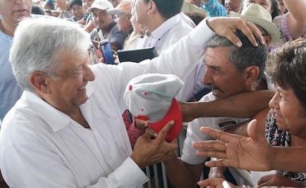 "En la vida hay que ser feliz", dice AMLO respecto a memes