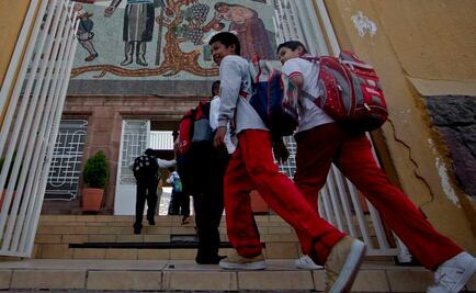 Regresan a clases más de un millón 200 mil en Michoacán