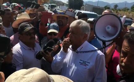 Agricultores dan paso libre a AMLO en caseta de Nayarit
