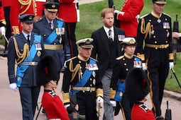 Rey Carlos III recibe al príncipe Harry, Meghan y sus hijos por primera vez desde 2022