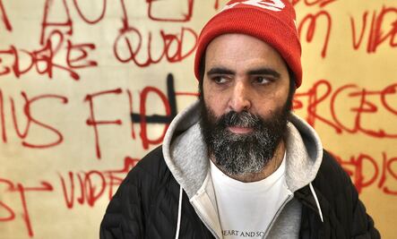 Stefan Brüggemann llegará al Munal con arte simbólico y conceptual