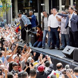 Venezuela: Guaidó, dispuesto a asumir la presidencia
