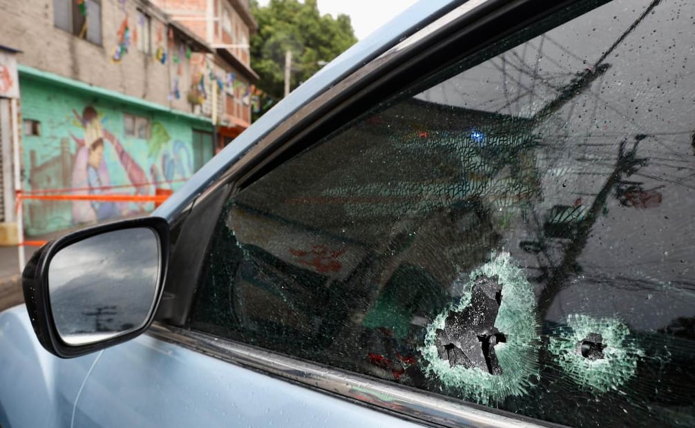 Muere mujer en ataque armado en Santa Cruz Meyehualco, Iztapalapa; acompañante esta herida.
Foto: Valente Rosas