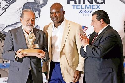 El CMB reconoce labor de Slim