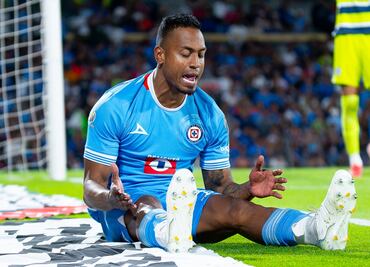 Willer Ditta involucrado en accidente automovilístico en Ciudad de México en donde hubo lesionados; Cruz Azul no se ha manifestado