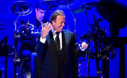 Julio Iglesias prepara libro de memorias "fuerte"