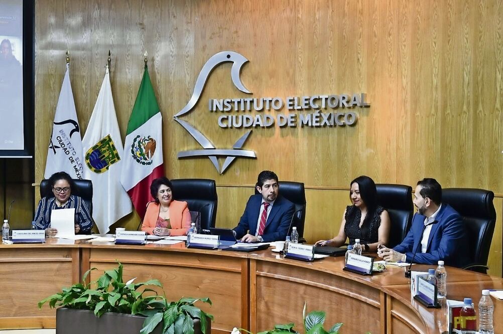 El IECM aprobó el registro de 2 mil 329 candidatos a alcaldes, diputados locales y concejales. Foto: El Universal