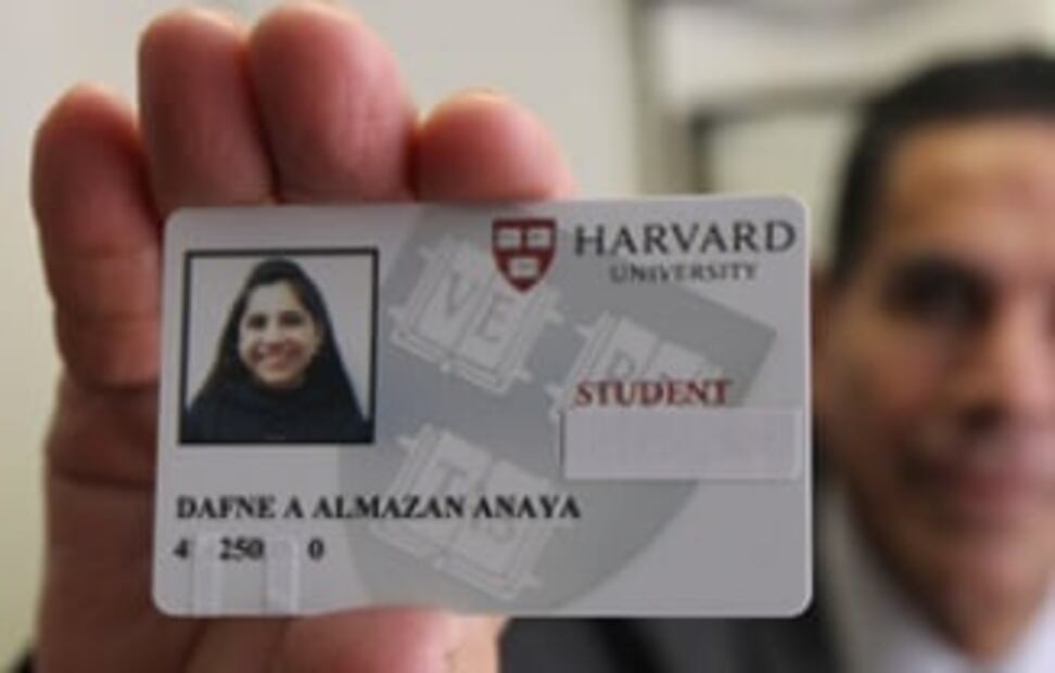 18-year-old Mexican prodigy concludes master’s degree at Harvard