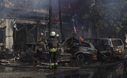 UE condena el "atroz y bárbaro" ataque ruso a un mercado en Ucrania que dejó 17 muertos