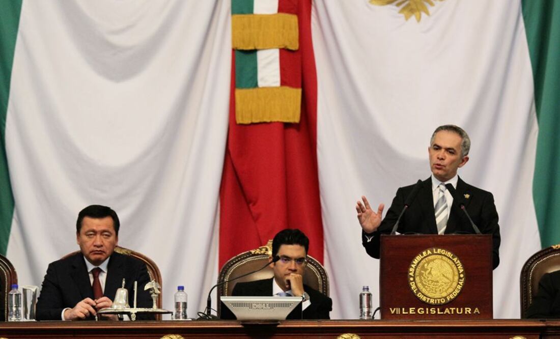 PRD resalta construcción de Frente Amplio en Informe de Mancera