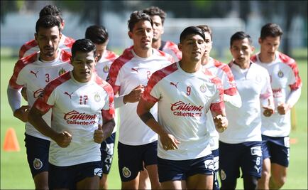 Cuatro titulares de Chivas en duda para el Clásico Tapatío