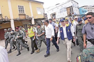 Corte aprueba referéndum para reelección de Correa