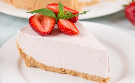 Haz un pay helado de fresa en casa