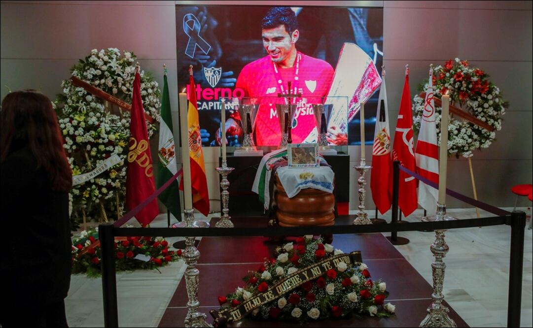 Juan Manuel logró salir entre el metal torcido. Foto: EFE