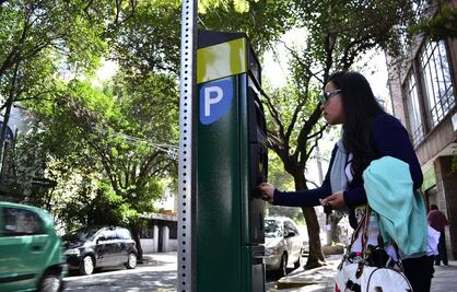 Cinco apps que te ayudarán a ahorrar tiempo y dinero en tu auto