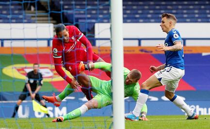 Virgil van Dijk será operado y estará fuera al menos medio año