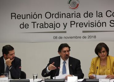 Impulsar recuperación del salario, acuerdan senadores