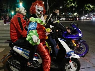 Impide SSC otra "Rodada del Terror" en la México-Tacuba; policías encapsulan a 60 bikers