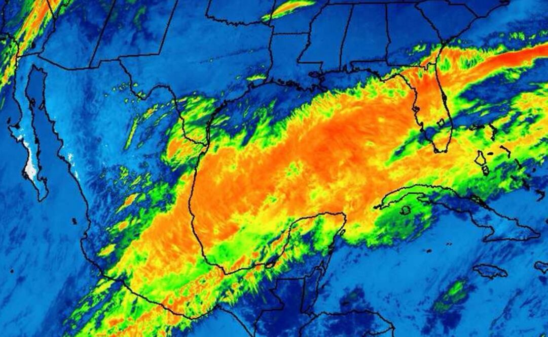 Gran cantidad de nublados densos cubren desde el sur centro y oriente de México. (Foto: Tomada de @chaac_tlaloc)
