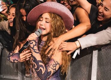 El momento en el que Shakira invoca tormenta y se quiebra en llanto al cantar tema dedicado a Piqué