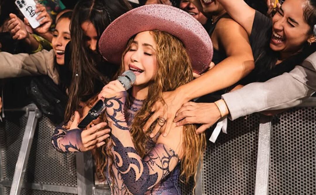 Shakira recibe cariño y apapachos de sus fans en Querétaro. Instragram Shakira.