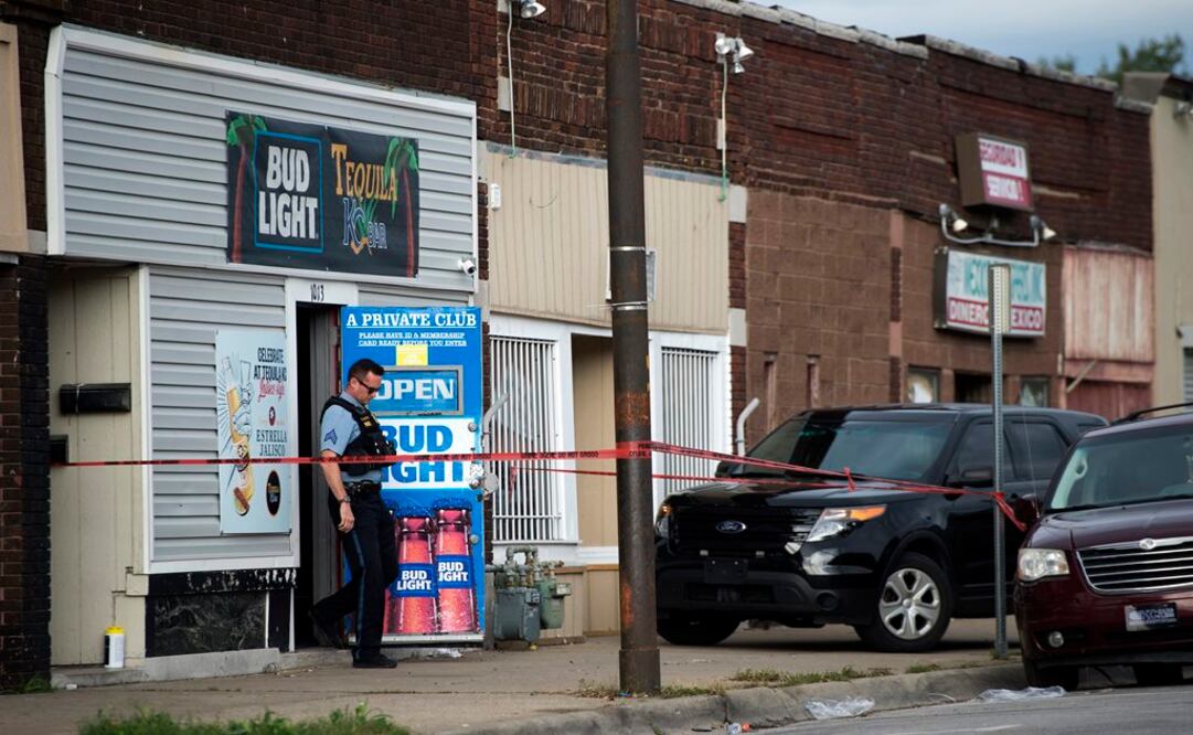 Entre los muertos estaba un hombre de unos 50 años, otro de unos 30 y dos de unos 20, informó la policía (Foto: AP)