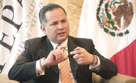 Destituyen al titular de Fepade, Santiago Nieto