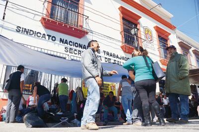 Por crisis financiera, cobrará hospital civil servicios