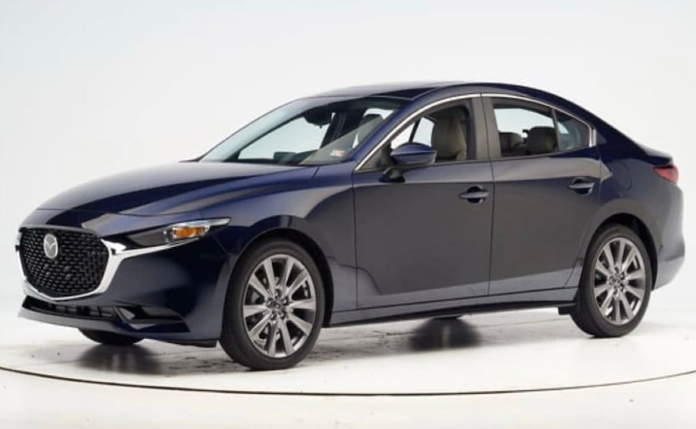 Mazda 3 2024. Foto: IIHS