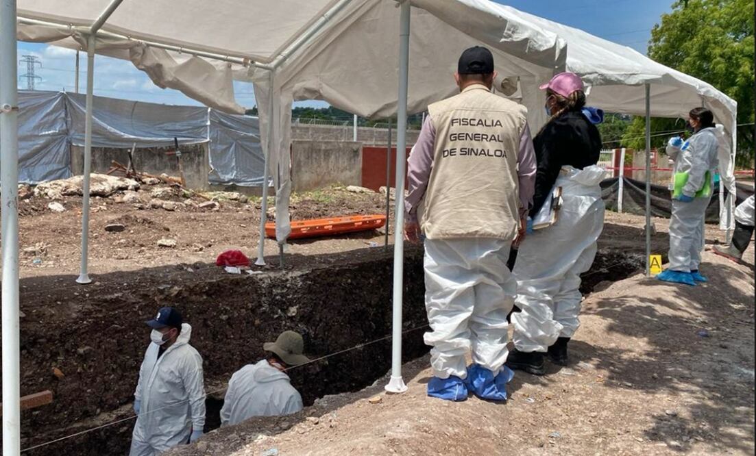 Suman dieciséis cuerpos los exhumados de una de las fosas comunes del panteón municipal 21 de Marzo, en Culiacán. Foto: especial