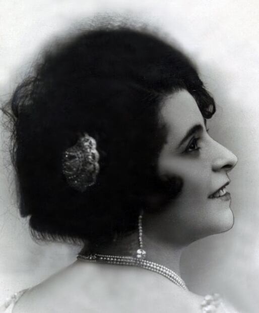 Paco Sierra: El barítono y esposo de Esperanza Iris que puso una bomba en un avión para volverse millonario