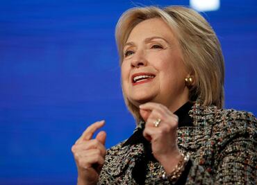 “Nadie quiere” a Bernie Sanders, dice Hillary Clinton