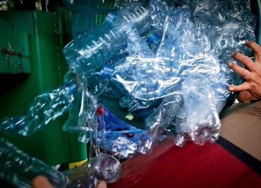 Turna Senado a San Lázaro reforma que busca reducir uso de plásticos hasta 2025