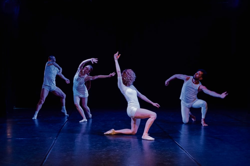 Como la mayoría de las piezas de la compañía, Threads, de Clausen-Knight y Pett, es poco narrativa y se centra en lo visual. Foto: Los Corpógrafos