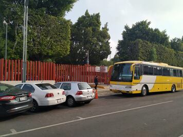 Transportistas comienzan a llegar a inmediaciones de la Cámara de Diputados