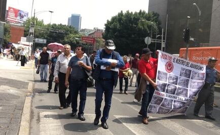 Ex trabajadores de Ruta 100 marchan rumbo a La Roma