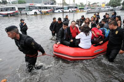 Naucalpan acusa a CDMX por inundaciones; falso, le reviran