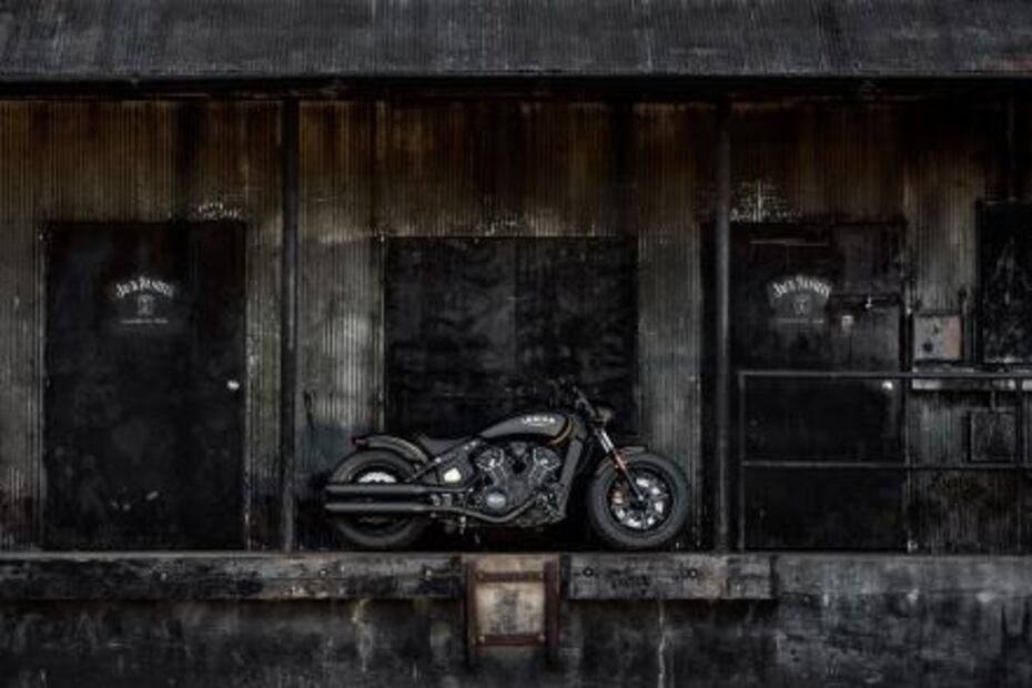 Indian Motorcycle y Jack Daniel ́s lanzan una Scout Bobber Premium conmemorativa