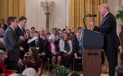 Trump sugiere evitar enfocar a periodista de CNN en ruedas prensa